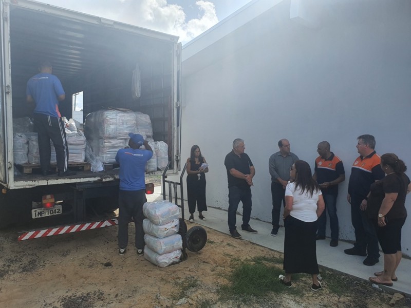 22 fev Entrega cestas Mostardas e Tavares
