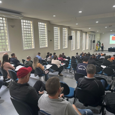 Atividade reuniu representantes dos municípios da região